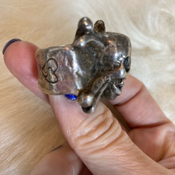 Heavy skull ring - Picture 4 of 4